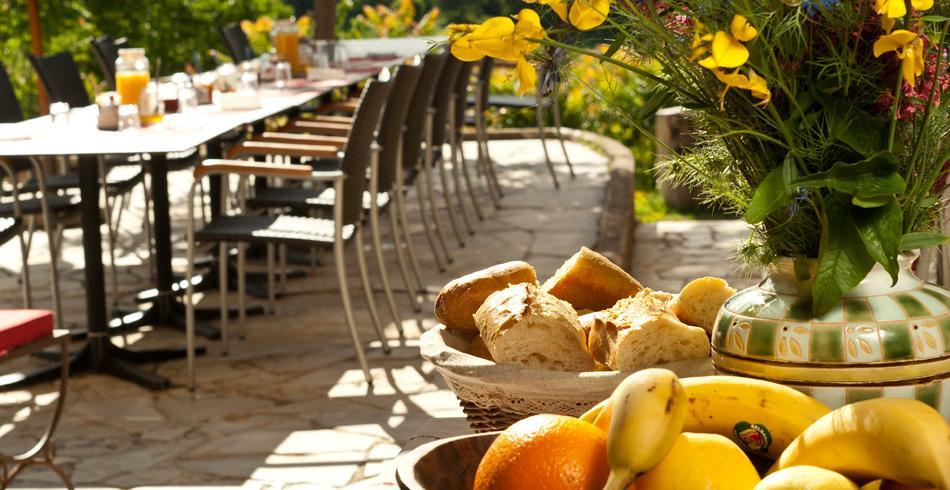 アルマーニュ・アン・プロヴァンス Domaine De Bertrandy Bed & Breakfast エクステリア 写真