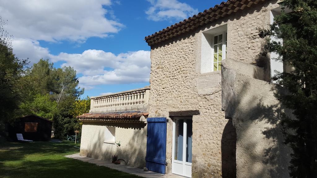 アルマーニュ・アン・プロヴァンス Domaine De Bertrandy Bed & Breakfast エクステリア 写真